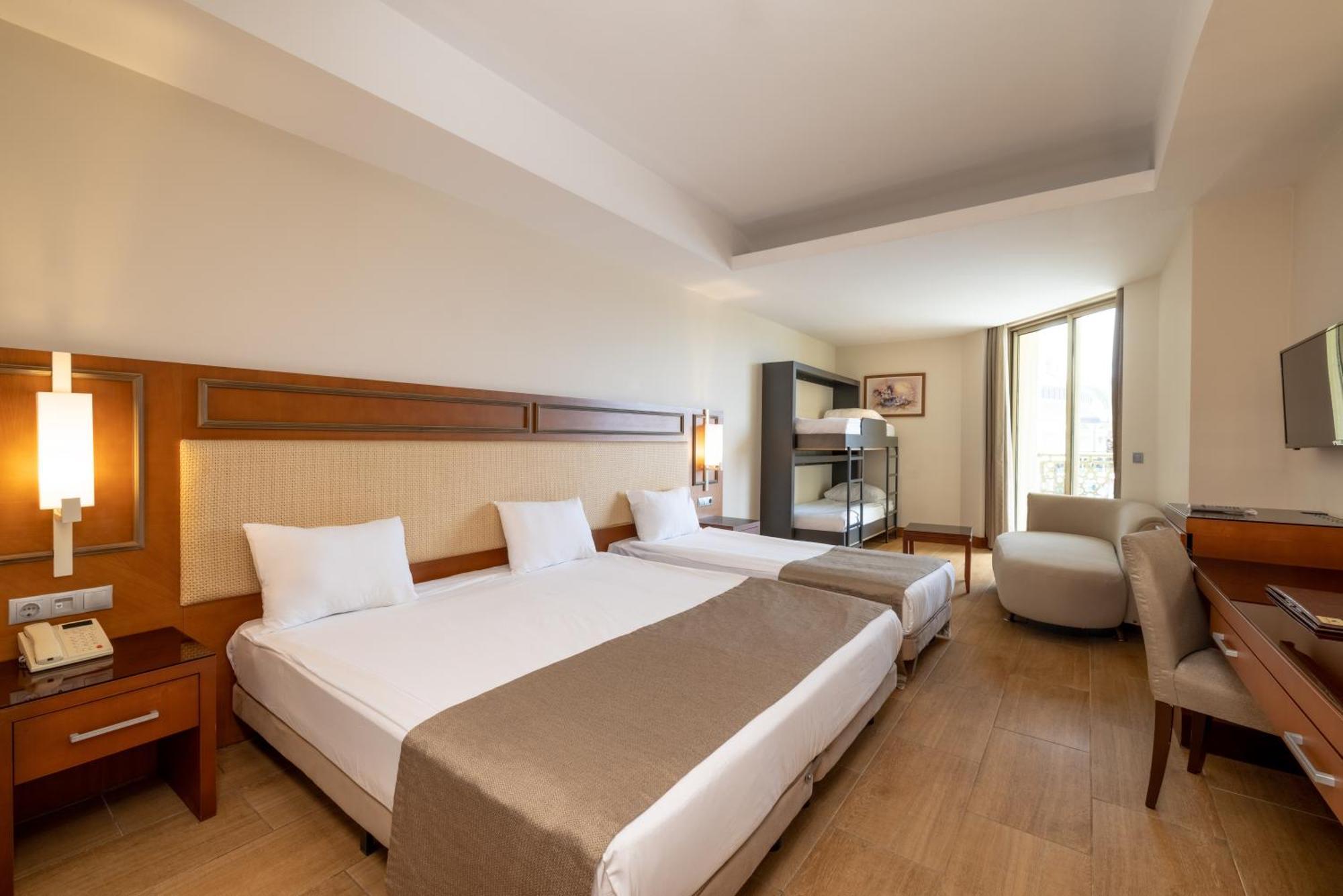 รีสอร์ต อมรา เพรสทีจ Hotel เกเมร์ ภายนอก รูปภาพ